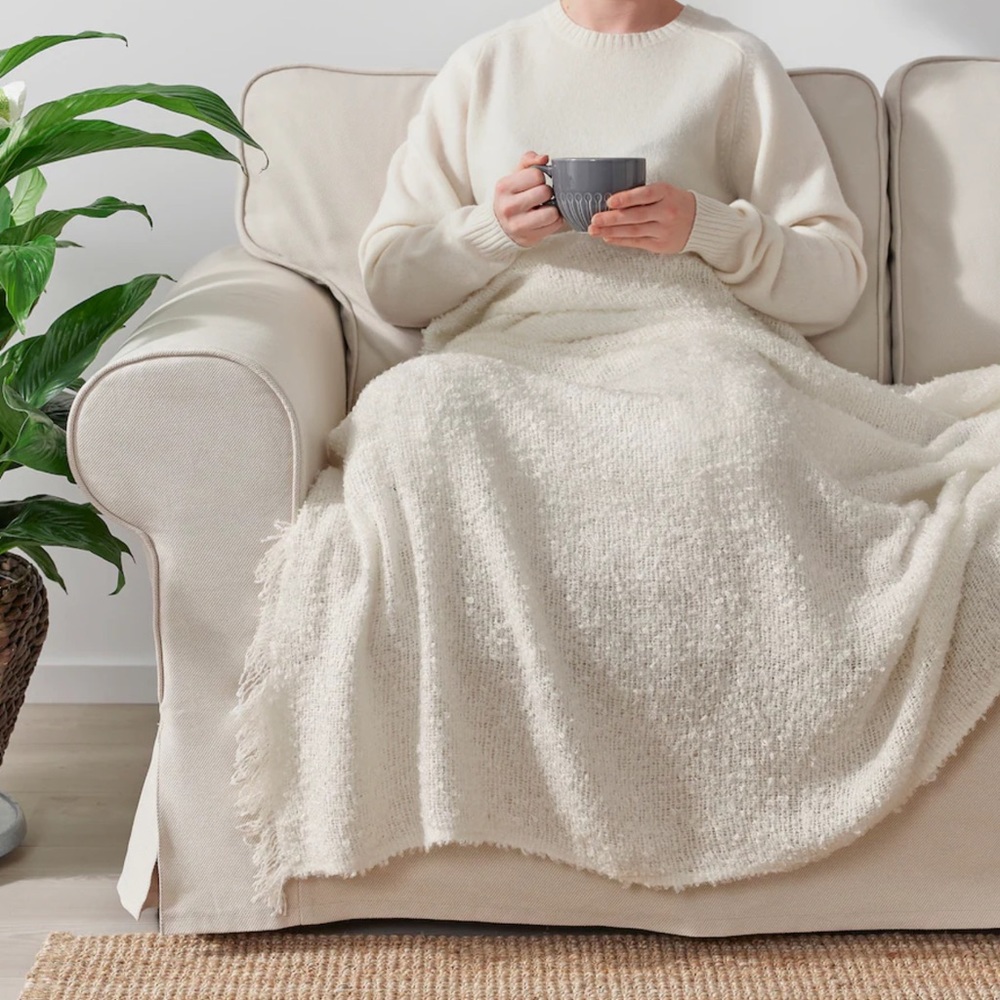 SANDBRODD Off-White Throw, 51x67 "